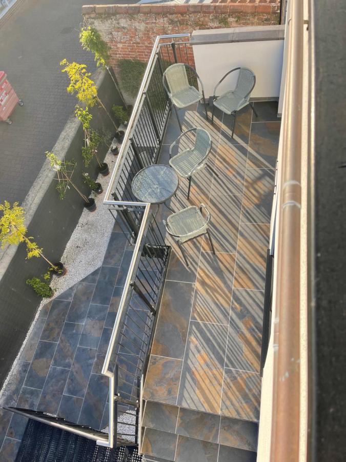 Lees Lookout Holt ,2 Bedroom Luxury Apartment With Private Parking Екстериор снимка
